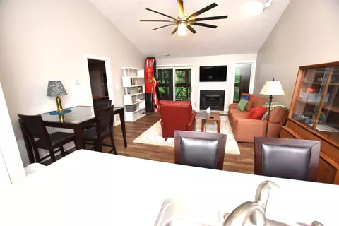1843 Eagle Bay Dr, Bloomington, IN 47401 photo 5