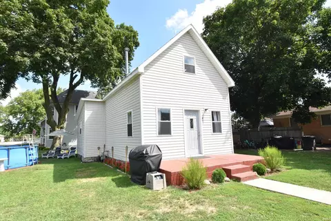 401 E 7th St, Fowler, IN 47944 photo 2