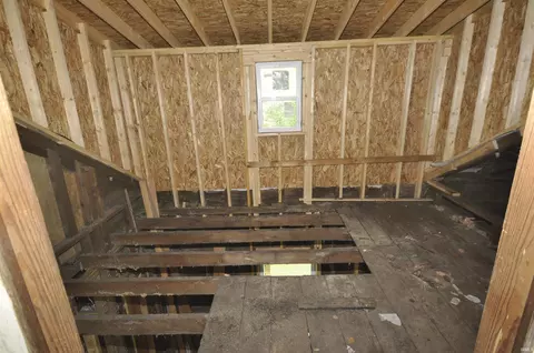 705 E State St, Albany, IN 47320 photo 20