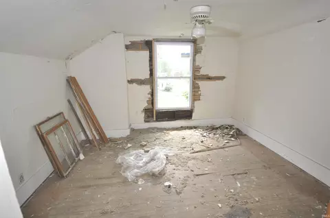 705 E State St, Albany, IN 47320 photo 21