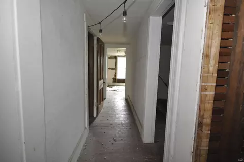 705 E State St, Albany, IN 47320 photo 18