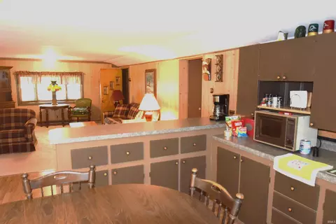 9357 N Koher Rd E, Syracuse, IN 46567 photo 9