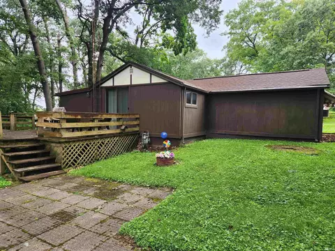 9357 N Koher Rd E, Syracuse, IN 46567 photo 1