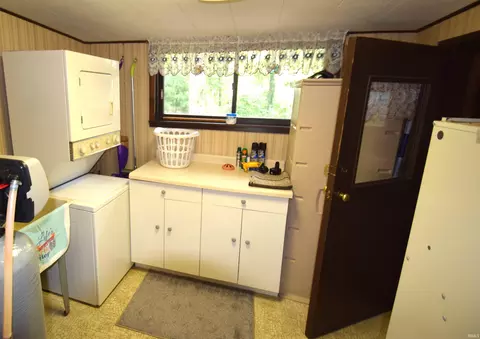 9357 N Koher Rd E, Syracuse, IN 46567 photo 21