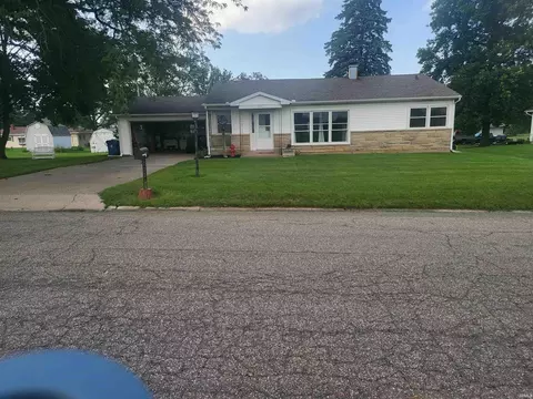 665 E Maple St, Bremen, IN 46506 photo 1