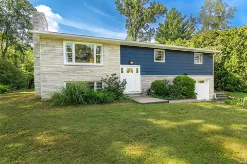 4212 E Morningside Dr, Bloomington, IN 47408 photo 1