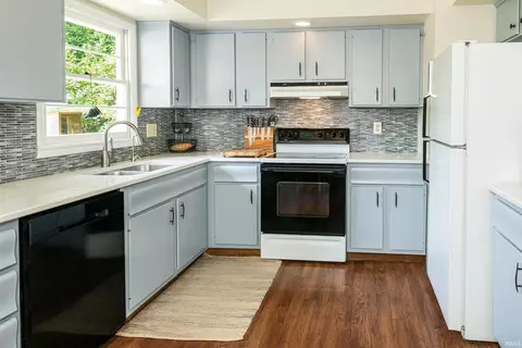 4212 E Morningside Dr, Bloomington, IN 47408 photo 7