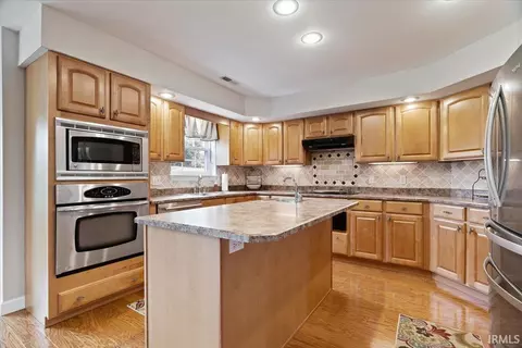 526 E State Road 56 Rd, Jasper, IN 47546 photo 2
