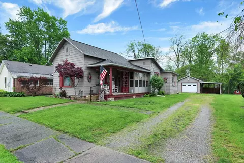 211 E Maple St, Spiceland, IN 47385 photo 3