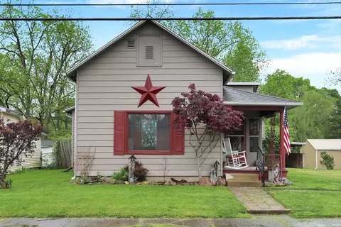 211 E Maple St, Spiceland, IN 47385 photo 1