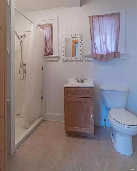 27 Walnut St, Wabash, IN 46992 photo 23