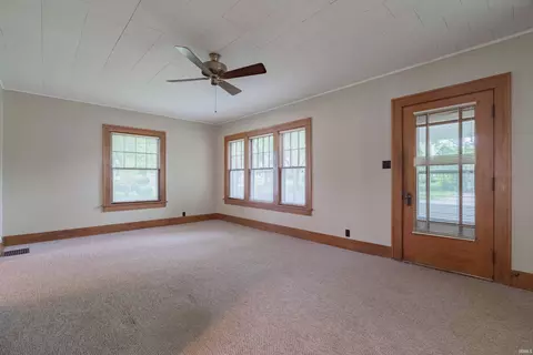 27 Walnut St, Wabash, IN 46992 photo 10