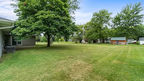 239 S Baxter St, Auburn, IN 46706 photo 36