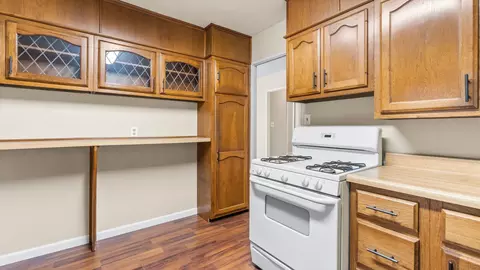 239 S Baxter St, Auburn, IN 46706 photo 18
