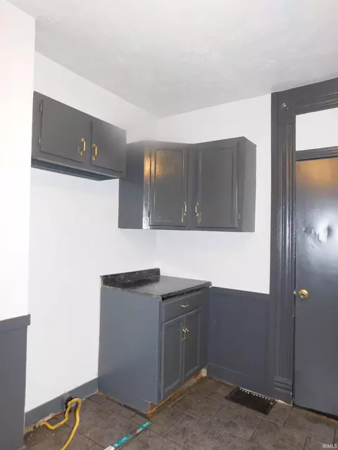 121 E 9th St, Muncie, IN 47302 photo 8
