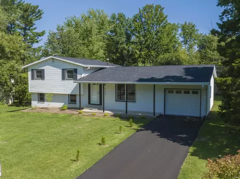 4235 E Cambridge Dr, Bloomington, IN 47408 photo 1