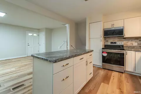 4235 E Cambridge Dr, Bloomington, IN 47408 photo 13