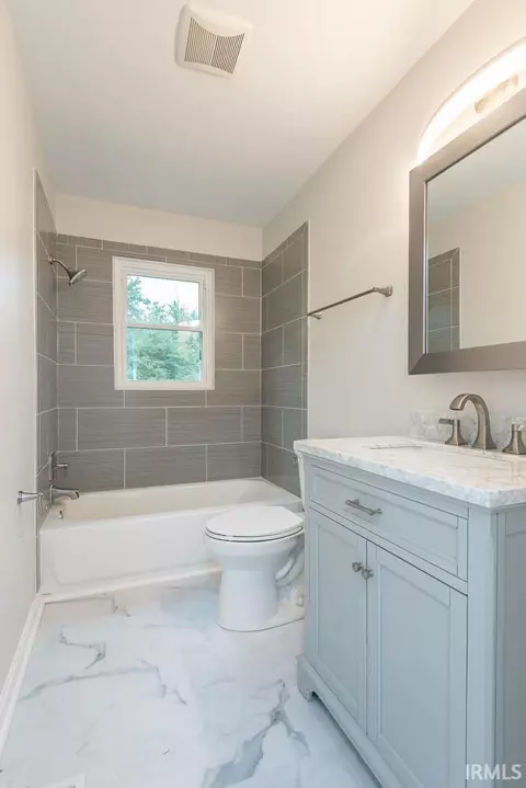 4235 E Cambridge Dr, Bloomington, IN 47408 photo 24
