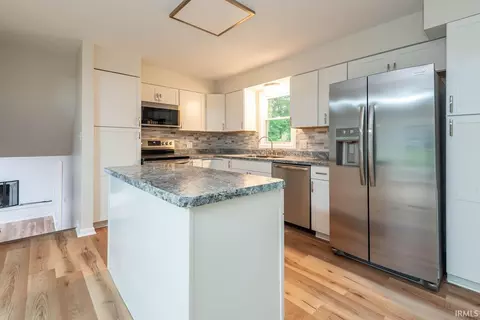 4235 E Cambridge Dr, Bloomington, IN 47408 photo 11