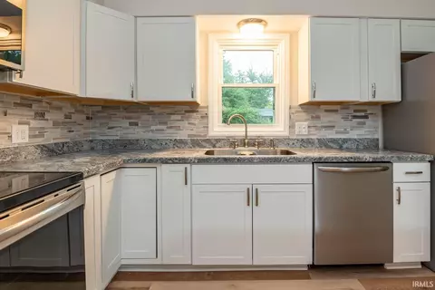 4235 E Cambridge Dr, Bloomington, IN 47408 photo 14