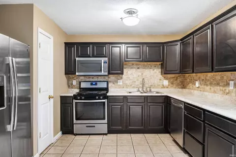 2801 W Brookfield Dr, Muncie, IN 47302 photo 7
