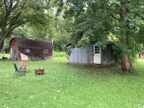 810 Harrison St, Covington, IN 47932 photo 4
