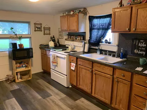 810 Harrison St, Covington, IN 47932 photo 7