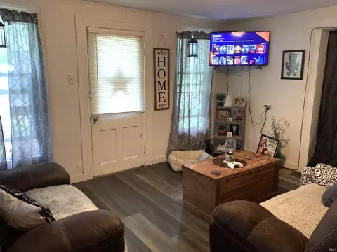 810 Harrison St, Covington, IN 47932 photo 5