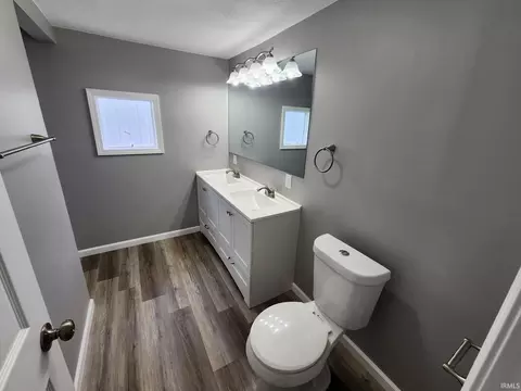 302 E Grace St, Walton, IN 46994 photo 6