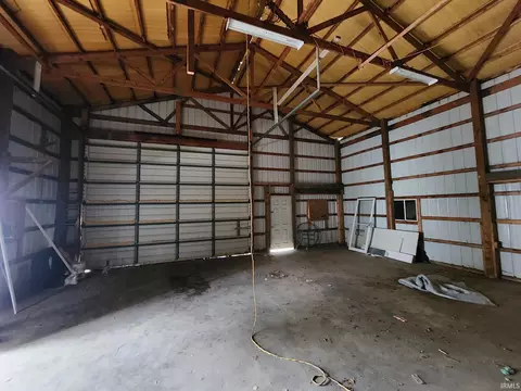 302 E Grace St, Walton, IN 46994 photo 23