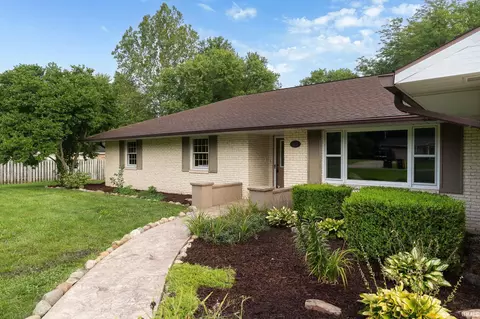 103 Crest Dr, Delphi, IN 46923 photo 3