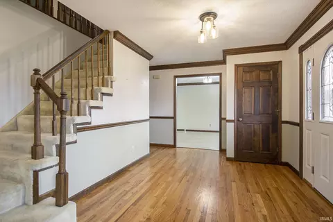 52160 Arrowhead Cir, Granger, IN 46530 photo 2