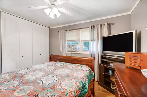 404 N Maple St, Lagrange, IN 46761 photo 13
