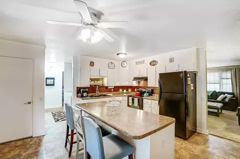 404 N Maple St, Lagrange, IN 46761 photo 7