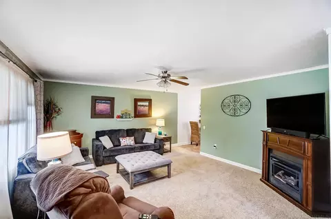 404 N Maple St, Lagrange, IN 46761 photo 3