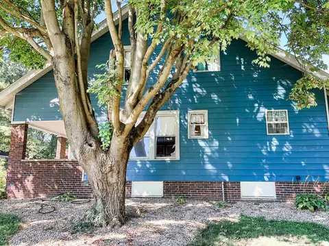 402 E Wall St, Advance, IN 46102 photo 3