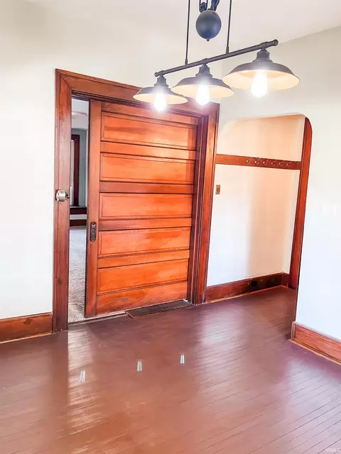 402 E Wall St, Advance, IN 46102 photo 11