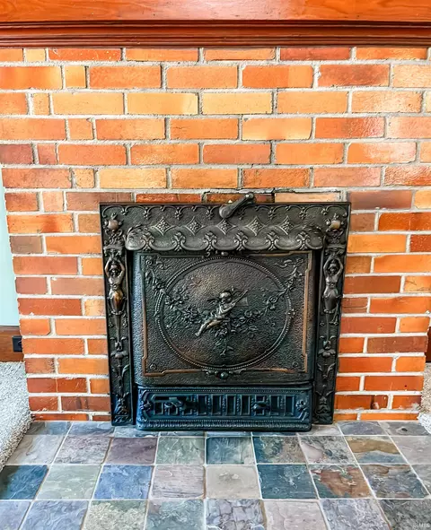 402 E Wall St, Advance, IN 46102 photo 6