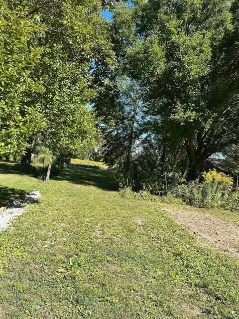 402 E Wall St, Advance, IN 46102 photo 34