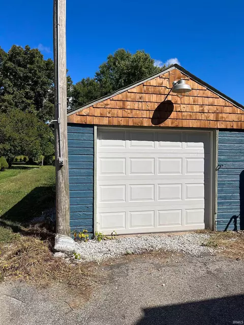 402 E Wall St, Advance, IN 46102 photo 36
