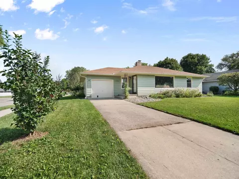 700 E 3rd St, Auburn, IN 46706 photo 4