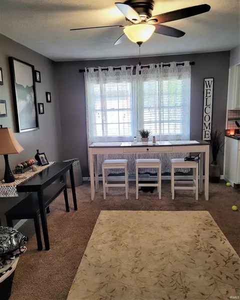 215 N Walnut St, Delphi, IN 46923 photo 3