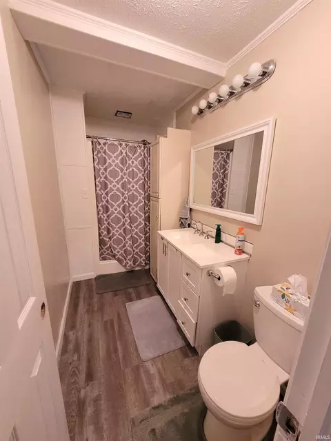 215 N Walnut St, Delphi, IN 46923 photo 11