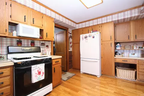 13530 S Juniper Rd, Argos, IN 46501 photo 9