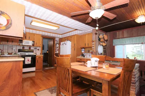 13530 S Juniper Rd, Argos, IN 46501 photo 12
