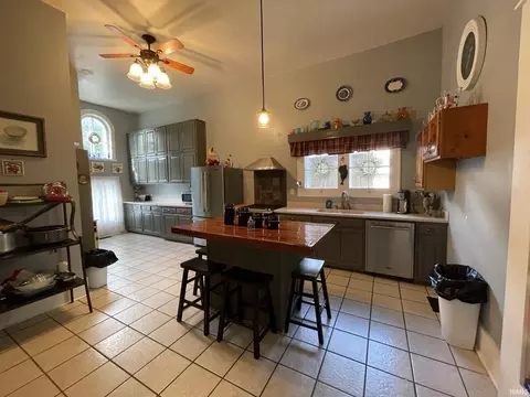 121 W Front St, Delphi, IN 46923 photo 7
