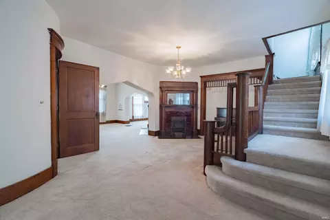 205 W Sinclair St, Wabash, IN 46992 photo 8