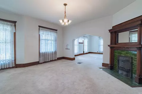 205 W Sinclair St, Wabash, IN 46992 photo 9