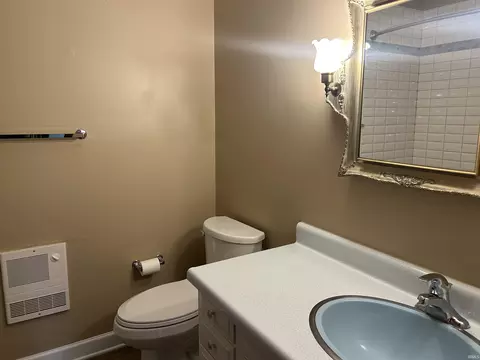 718 E Crestline Dr, Bloomington, IN 47401 photo 8