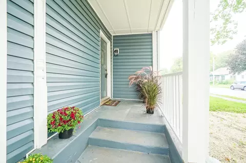 307 E 4th St, Fowler, IN 47944 photo 4